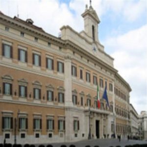 Banche, direttive della Camera al Governo