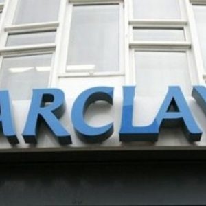 Barclays melaporkan asuransi: risiko berdaulat menahan perusahaan Italia