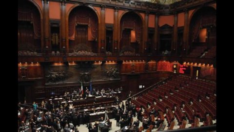 Camera: ok a Ddl pareggio bilancio in Costituzione