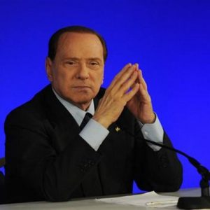 Pdl, Berlusconi rejeita primárias: "Precisamos de caras novas"