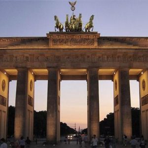 Berlino taglia stime sul Pil: +0,7% nel 2012