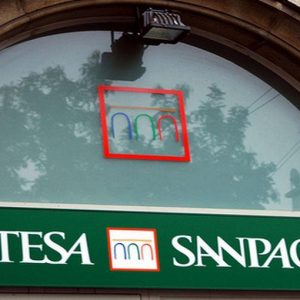 Intesa, fondi presentano lista di minoranza