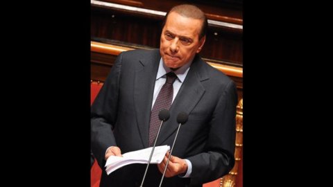 Berlusconi promises Napolitano to resign after approval of the stability law