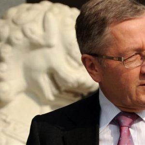 Regling (EFSF): الوقت ينفد في إيطاليا ، نحن بحاجة إلى حكومة