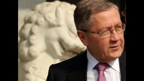 Regling (Efsf): l’Italia non ha più tempo, c’è bisogno di un governo