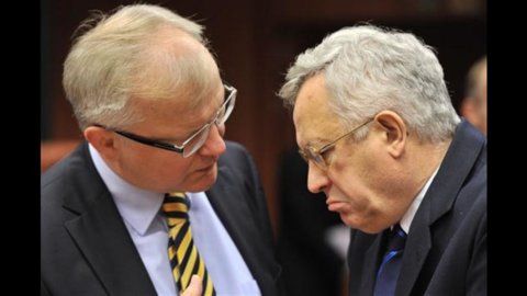 UE, Rehn : nous attendons un signal de l'Italie