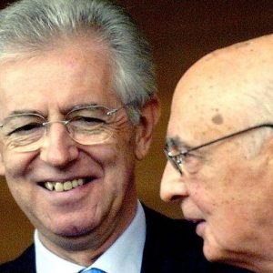 Monti'nin atanmasının ardından Piazza Affari'nin durumu olumlu. Ancak Btp getirileri %6,29'a fırladı
