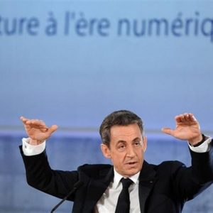 Frankreich, Fitch: Triple-A-Rating gefährdet