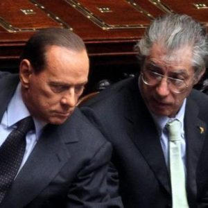 Berlusconi: "Monti tidak terlambat, biarkan dia bekerja". Janji dengan Bossi minggu ini