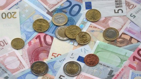 La Banca centrale svizzera fa una scommessa pari al 100% del Pil