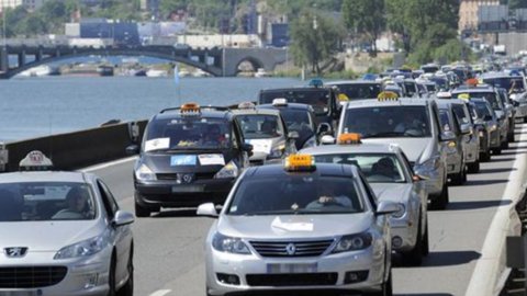 Rc auto, nuove norme cancellate dal decreto Destinazione Italia