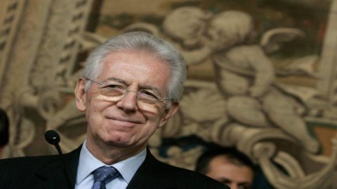 Maniobra Monti: las novedades en el texto final, del combustible al IVA, de las pensiones al súper sello