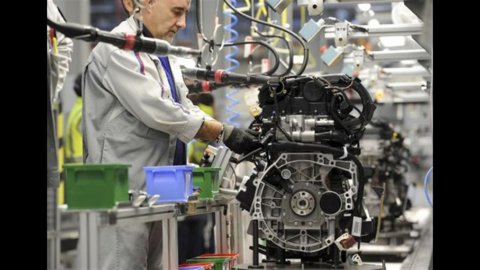 Istat, industrie : production d'octobre -4,2%