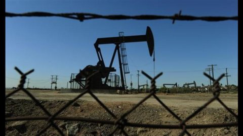 Sale il petrolio dopo le buone notizie Usa