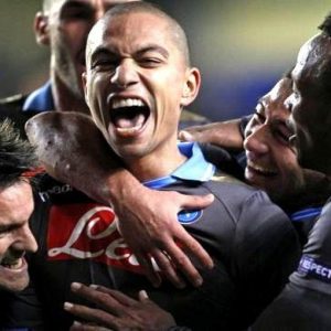 Liga Campionilor: Napoli face totul, menține culorile italiene ridicate și cucerește optimile de finală