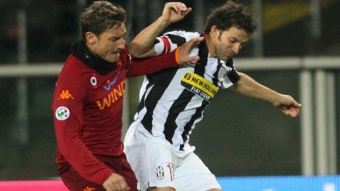 Roma-Juventus, partido del lunes por la noche en el Olimpico: Totti estará allí, Del Piero en el banquillo