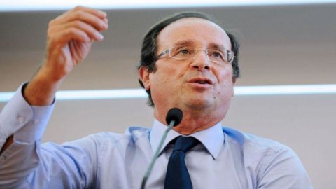 France, Hollande: "If I win the elections I will immediately propose a new European agreement"