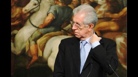 Envelopes com balas para Monti, Berlusconi, Fornero, Casini e Bersani