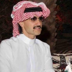 Alwaleed 300 de milioane de dolari în Twitter. Seicul ia totul descoperă o pasiune pentru rețelele sociale.