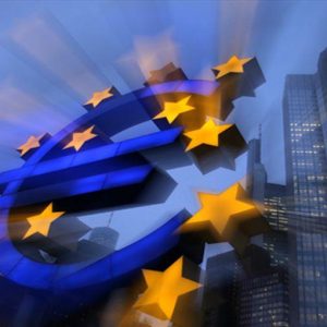 Bce: Eurozona in forte espansione, ma serve ancora stimolo
