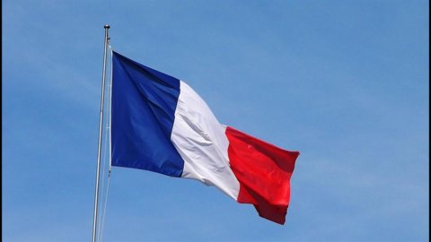 Francia, Pil continua crescere a fine 2011 (+0,2%)