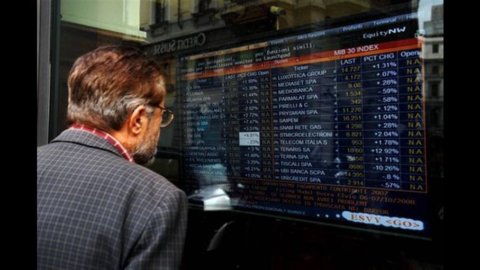 Spread Btp-Bund zurück über 500. Borsa, Mailand wird rot