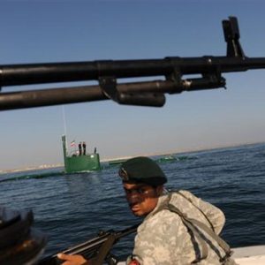 Tensiunea SUA-Iran: a XNUMX-a flota nu va tolera închiderea strâmtorii Hormuz