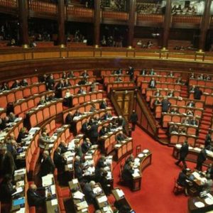 El Senado revisa gastos: 2012 objetivo de ahorro de 13 millones