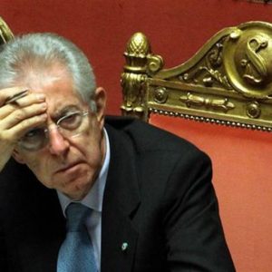 Monti: “Non occorre un’altra manovra”. La conferenza stampa del premier