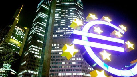 Bce, nuovo record per depositi overnight: 453 miliardi di euro