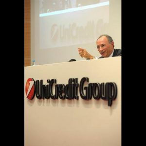 Unicredit, scatta oggi l’aumento col brivido ma il mercato già guarda alle aste della settimana