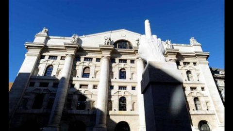 Borsa, Unicredit prosegue il rimbalzo