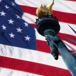 Bandiera Usa e statua della Libertà