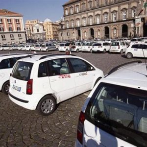 Liberalização, Táxi em revolta: greves e manifestações em toda a Itália