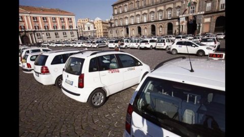 Liberalização, Táxi em revolta: greves e manifestações em toda a Itália