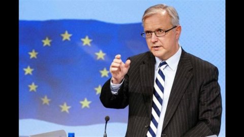 UE, Rehn : "Les agences de notation sont des arbitres intéressés"