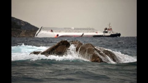 La tragedia del Costa Concordia lascia un conto salato dal punto di vista economico