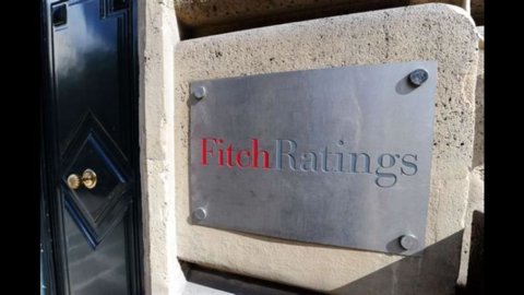 Fitch: Italia no corre el riesgo de incumplimiento