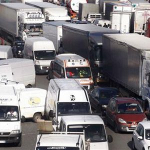 Greve dos transportadores rodoviários, Itália adere à UE: acabaremos com os bloqueios