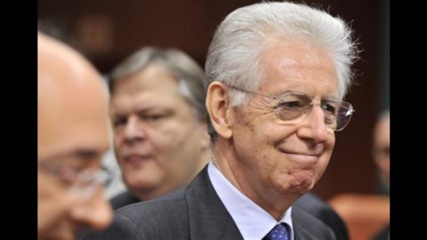 Monti: “Possibile un’evoluzione della Bce” sul modello Fed