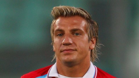 Marché des transferts : Tevez-Maxi Lopez, Milan décide aujourd'hui. Juve, pour le milieu de terrain favori Pizarro