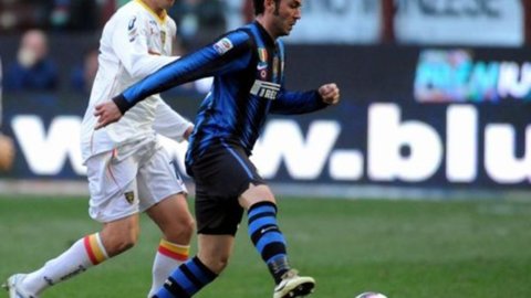 Inter gewinnt in Lecce, um mit Mourinho gleichzuziehen