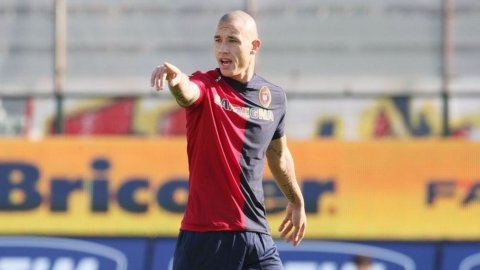 Calciomercato: Tevez-Milan e Nainggolan-Juve i possibili colpi last minute. T. Motta resta all’Inter
