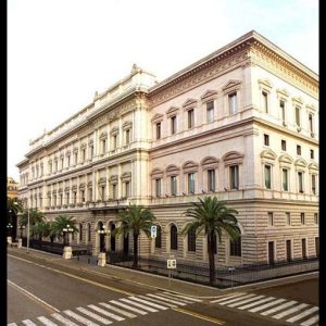 Bank of Italy: Familien sparen weniger, 12 Unternehmen gingen 2011 bankrott