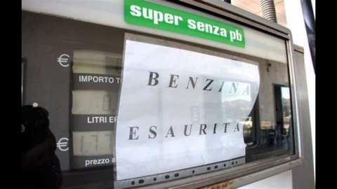 Prețurile la benzină, Esso și mai mari