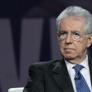 Lavoro, Monti: articolo 18 allontana investimenti, riforma entro marzo