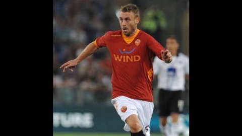 Calcio, giornata trionfale per la Roma: 4-0 all’Inter e rinnovo per 5 anni con De Rossi