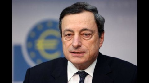 Grecia, Draghi: acuerdo sobre austeridad alcanzado, impago evitado