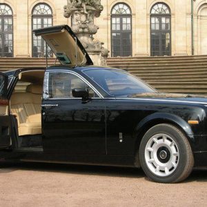 Rolls Royce: profituri record în 2011 (+21%)