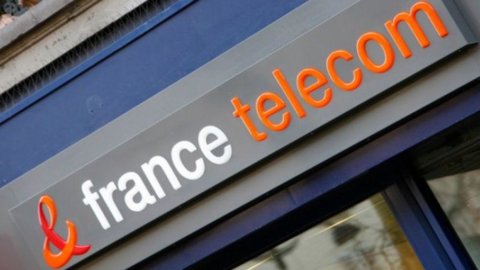 France Telecom, utile in calo: -8,1%